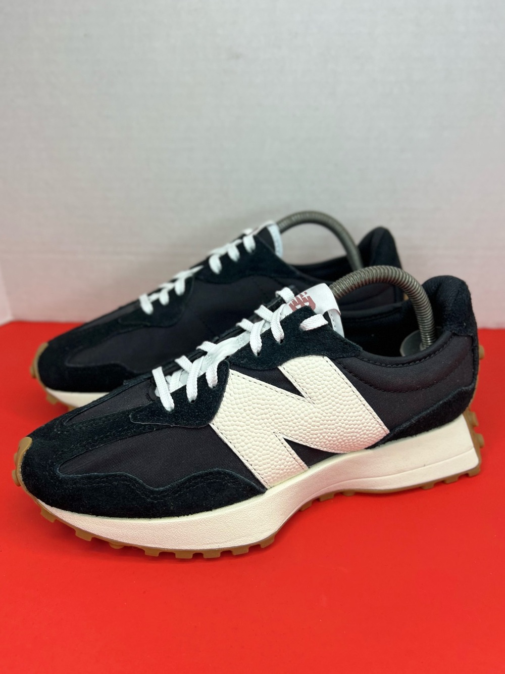 New Balance 327 Black Suede/Nylon Athletic Sneakers WS327BL Women’s US 8.5 NWOB!